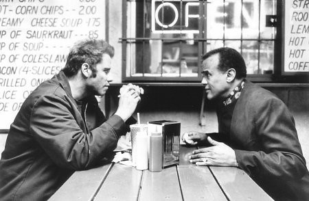 John Travolta and Harry Belafonte in Участь белого человека (1995)