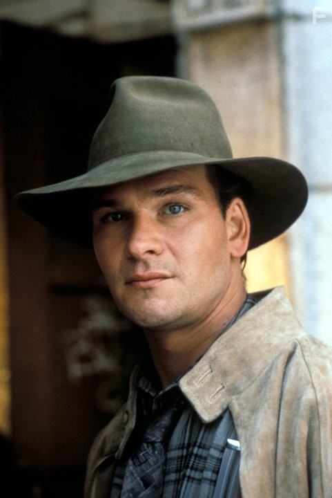 Patrick Swayze in Ближайший родственник (1989)