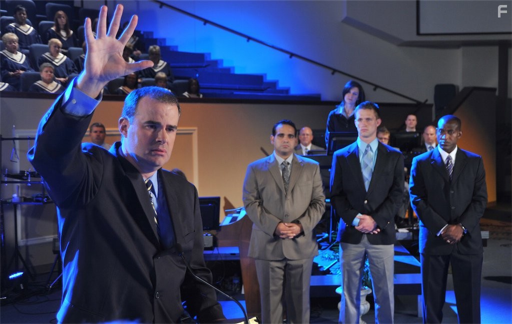 Alex Kendrick in Отважные (2011)