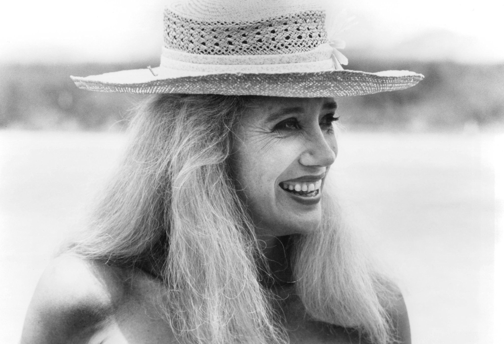 Sally Kirkland in Cold Feet (1989)