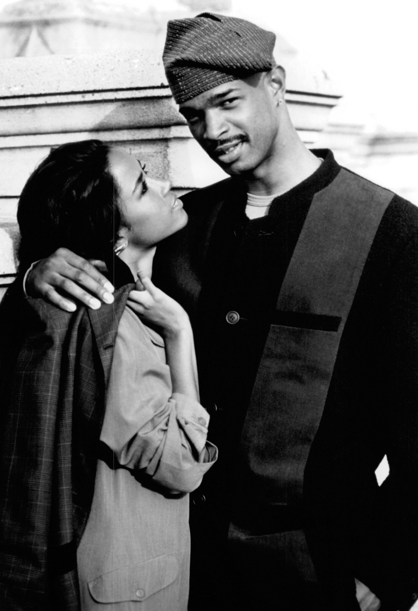 Stacey Dash and Damon Wayans in Больше денег (1992)