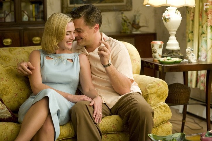 Leonardo DiCaprio and Kate Winslet in Дорога перемен (2008)