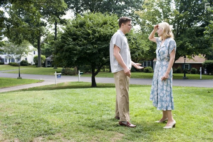 Leonardo DiCaprio and Kate Winslet in Дорога перемен (2008)