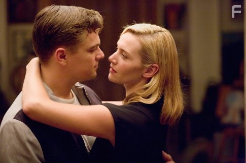 Leonardo DiCaprio and Kate Winslet in Дорога перемен (2008)
