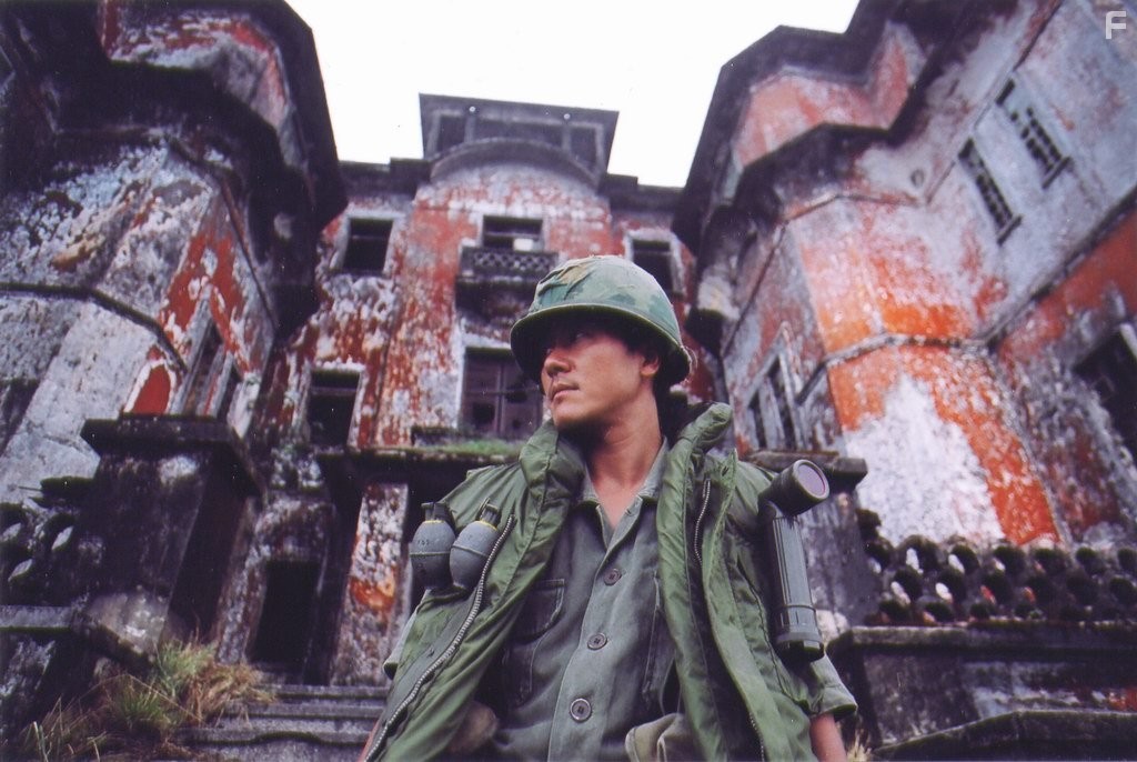 Woo-seong Kam in Точка R (2004)