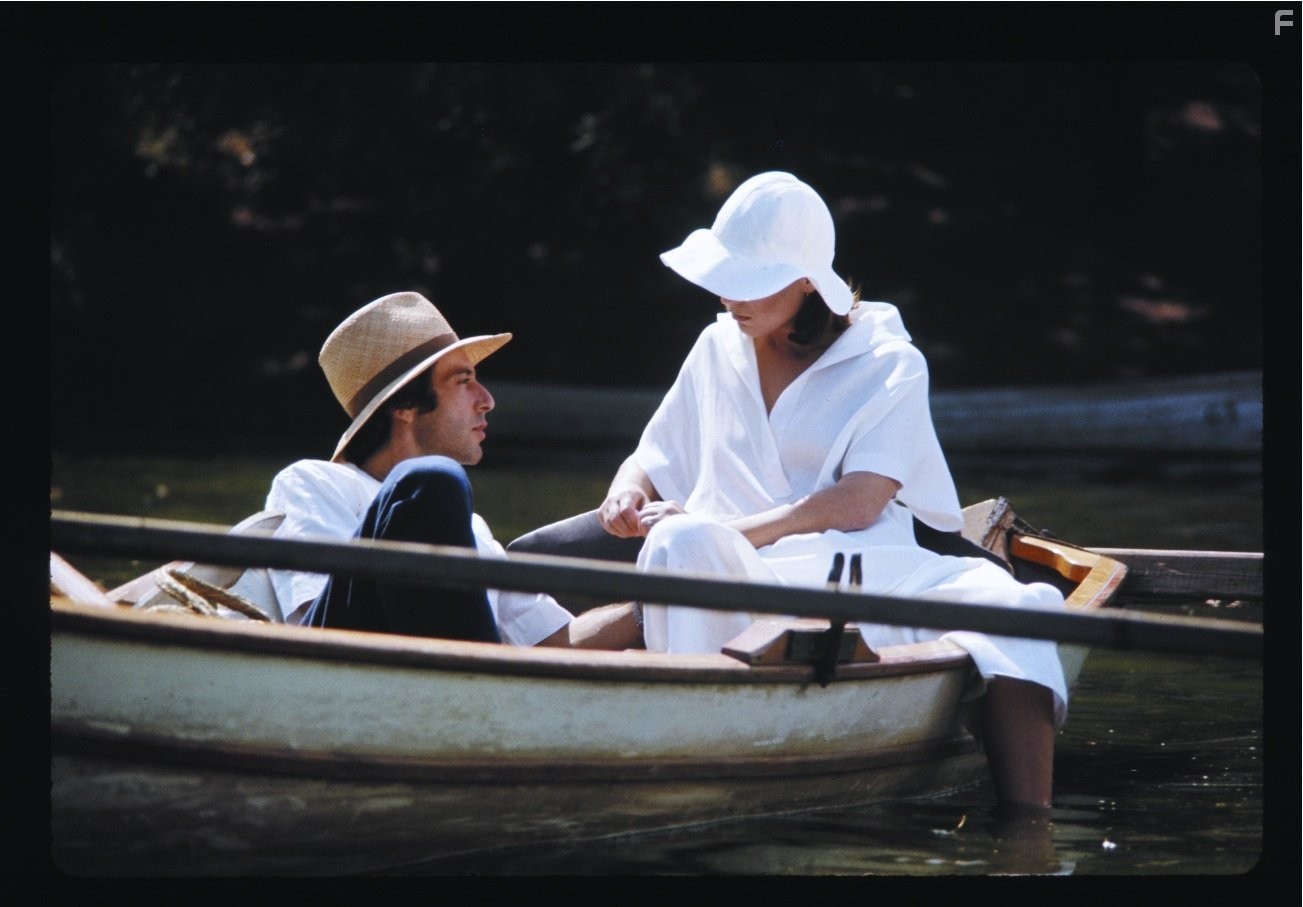 Al Pacino and Marthe Keller in Жизнь взаймы (1977)