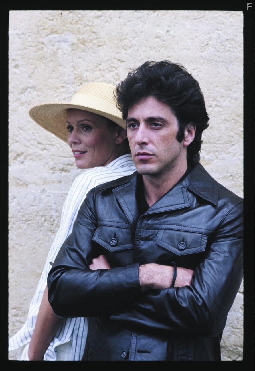 Al Pacino and Marthe Keller in Жизнь взаймы (1977)
