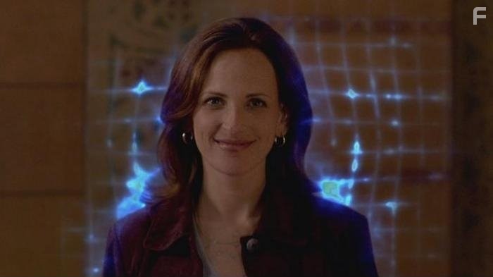 Marlee Matlin in Покрытое тайной 2: Вниз по кроличьей норе (2006)