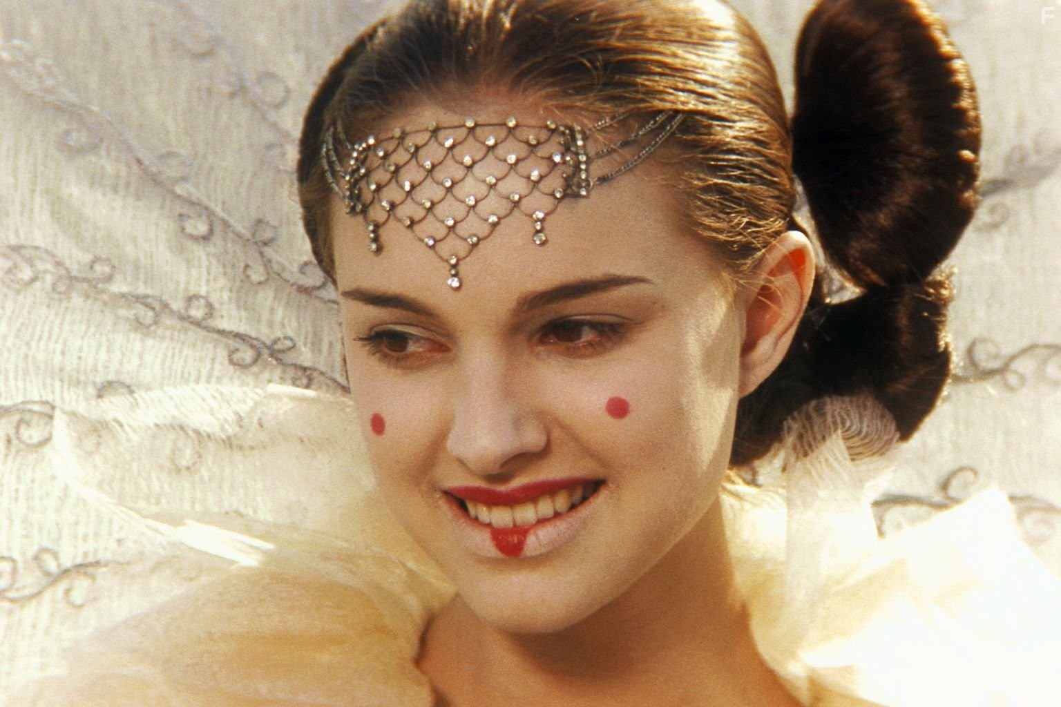 Natalie Portman in Звёздные войны. Эпизод 1: Скрытая угроза (1999)