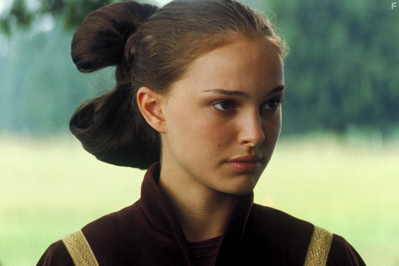 Natalie Portman in Звёздные войны. Эпизод 1: Скрытая угроза (1999)