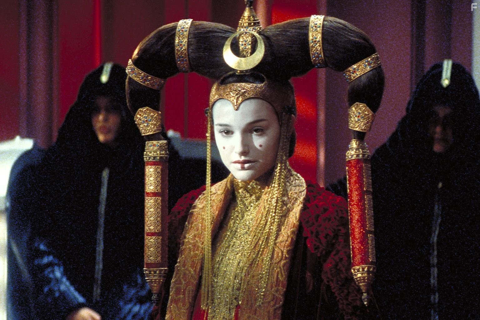 Natalie Portman in Звёздные войны. Эпизод 1: Скрытая угроза (1999)