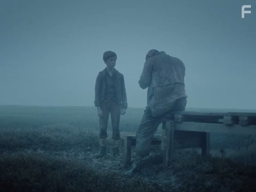 Ray Winstone and Oscar Kennedy in Большие надежды (2011)