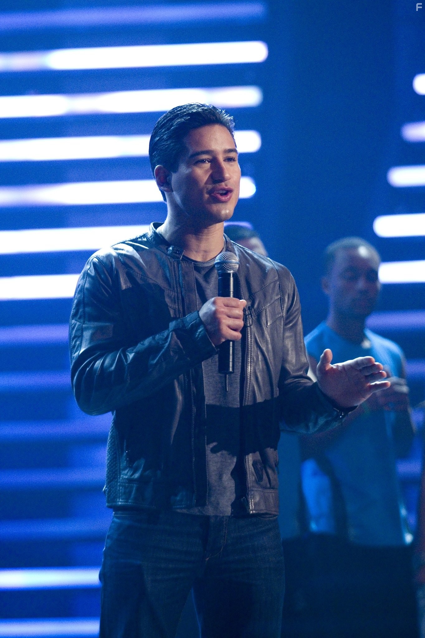 Mario Lopez in Лапочка 2: Город танца (2011)