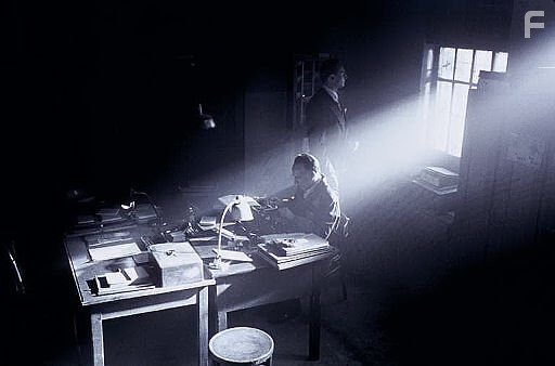 Liam Neeson and Ben Kingsley in Список Шиндлера (1993)