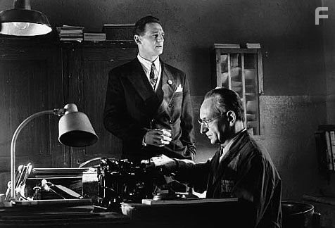 Liam Neeson and Ben Kingsley in Список Шиндлера (1993)