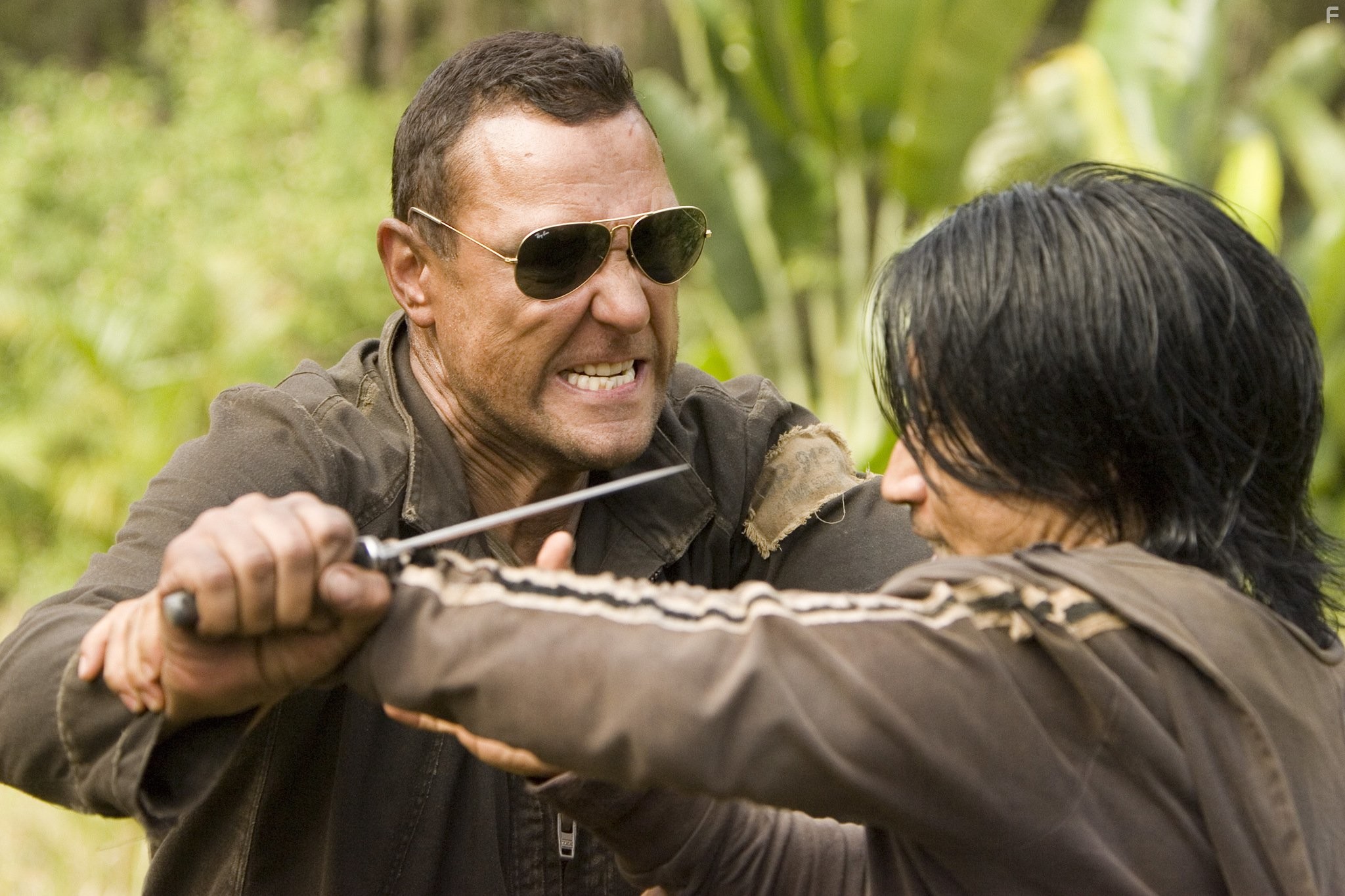 Vinnie Jones and Masa Yamaguchi in Приговоренные (2007)