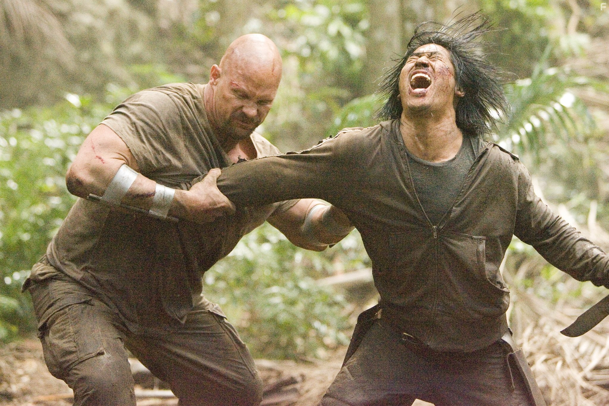 Steve Austin and Masa Yamaguchi in Приговоренные (2007)