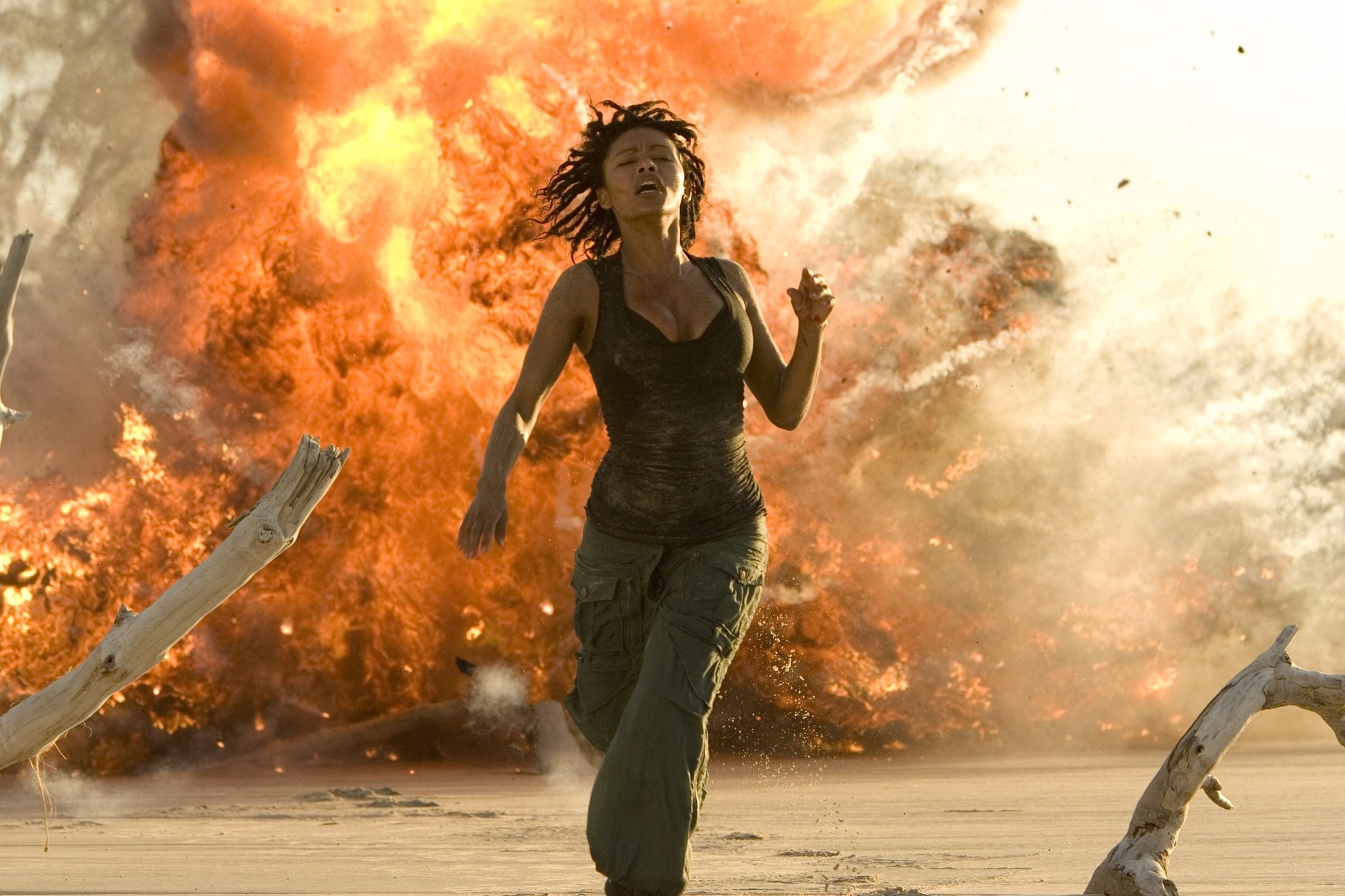 Emilia Burns in Приговоренные (2007)