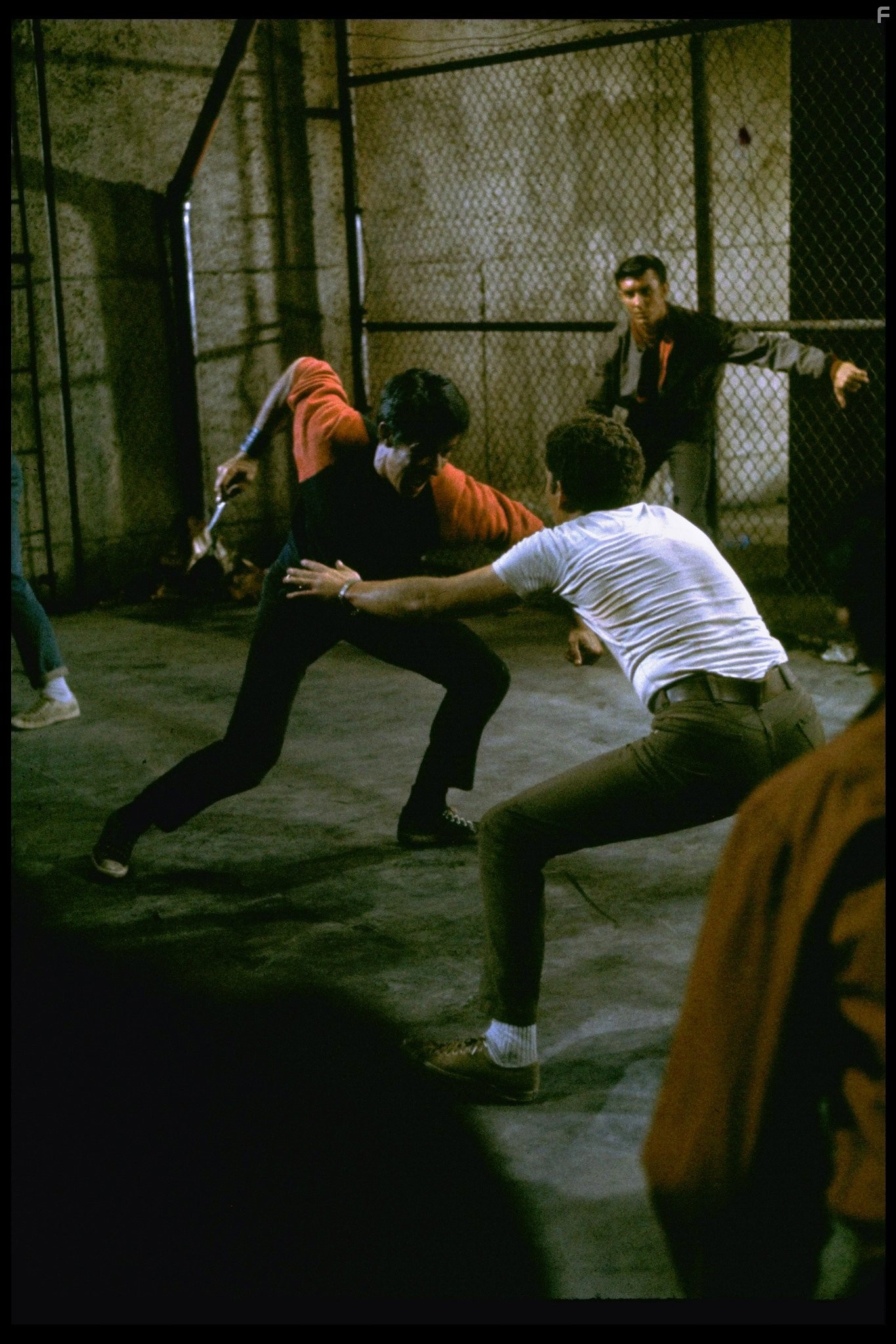 George Chakiris and Russ Tamblyn in Вестсайдская история (1961)