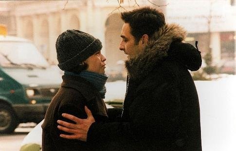 Robert Gonera and Joanna Szurmiej in Долг (1999)
