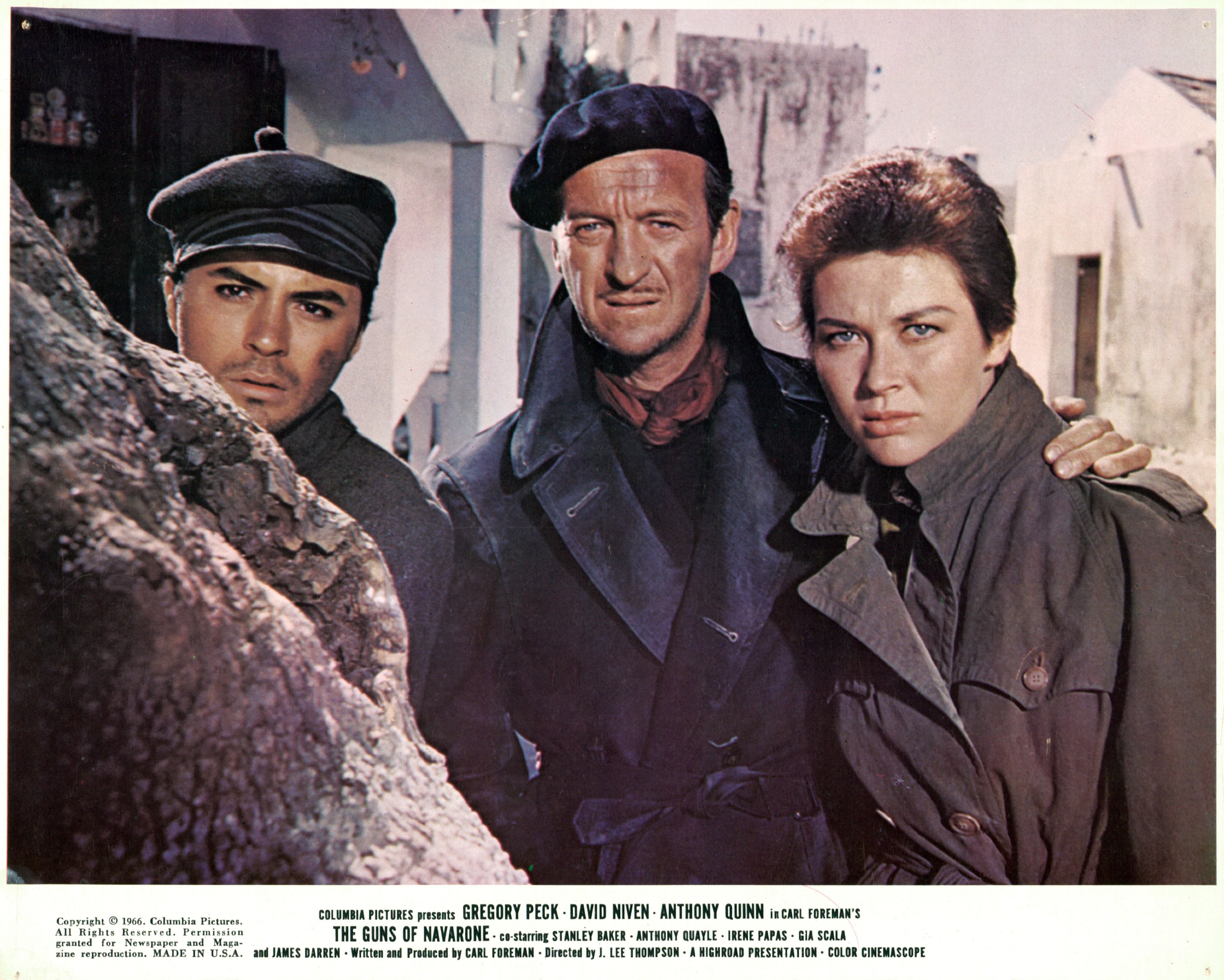 David Niven, James Darren, and Gia Scala in Пушки Навароне (1961)