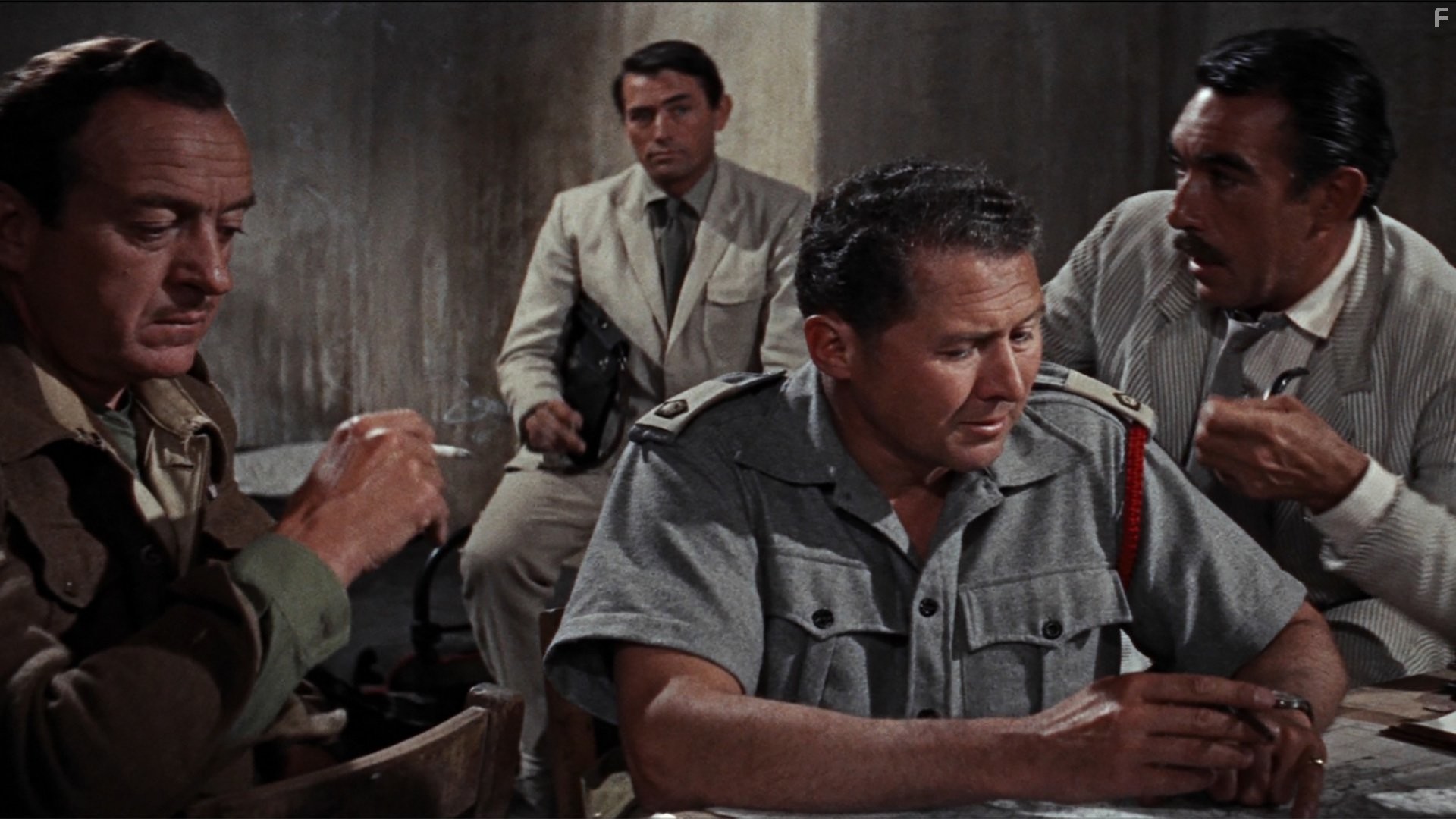 David Niven, Gregory Peck, Anthony Quinn, and Anthony Quayle in Пушки Навароне (1961)