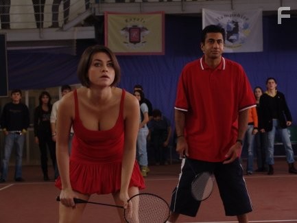 Holly Davidson and Kal Penn in Король вечеринок 2 (2006)