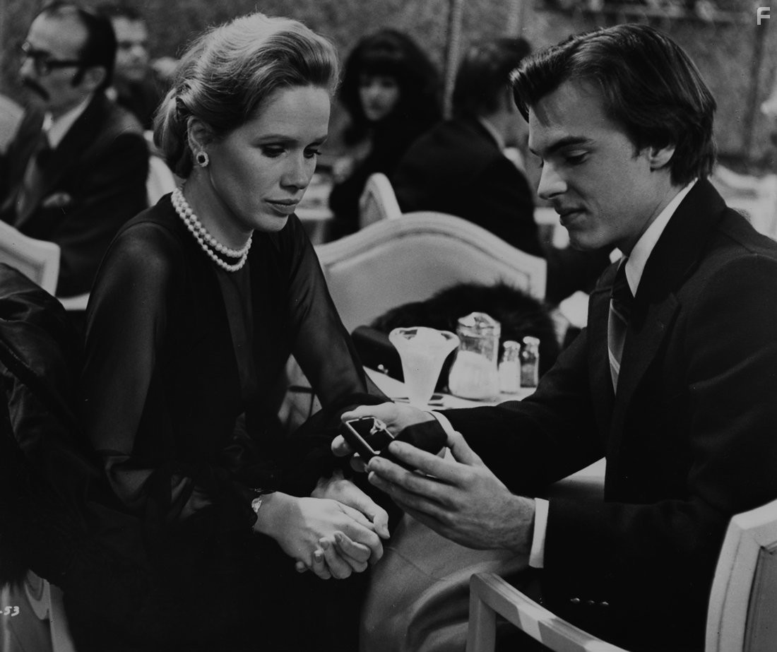 Edward Albert and Liv Ullmann in 40 Carats (1973)