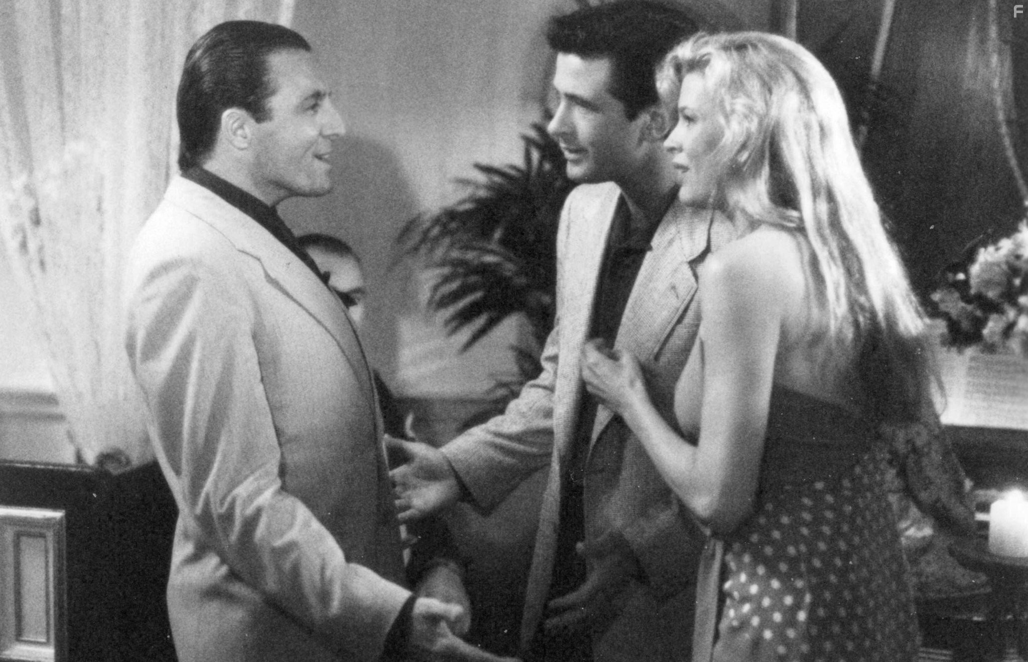 Kim Basinger, Alec Baldwin, and Armand Assante in Привычка жениться (1991)
