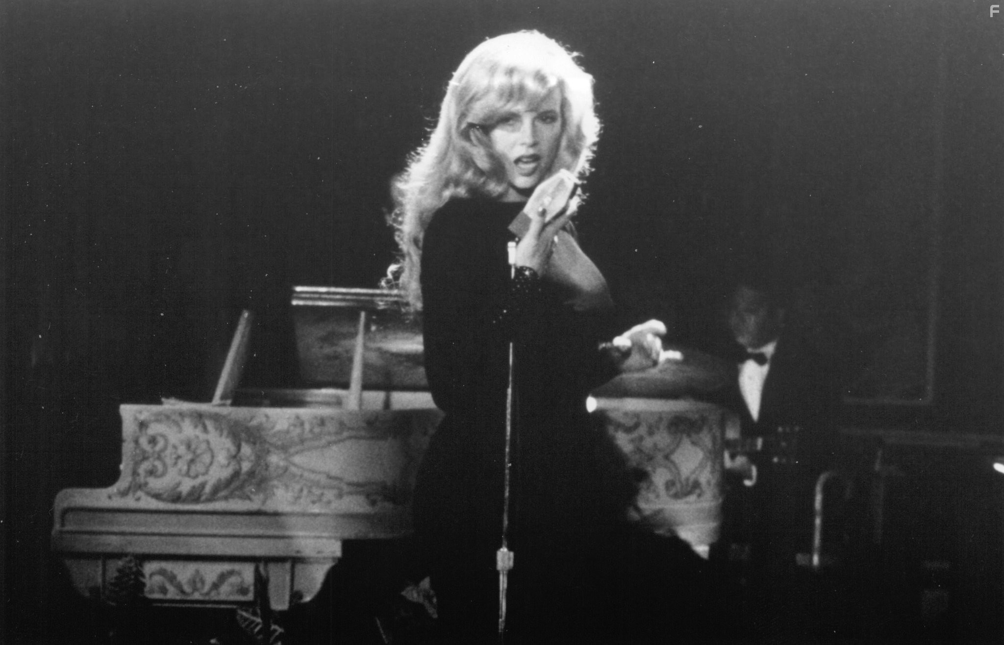 Kim Basinger in Привычка жениться (1991)