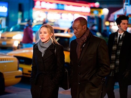 Don Cheadle, Kristen Bell, and Ben Schwartz in Обитель лжи (2012)