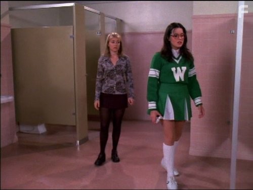 Melissa Joan Hart and Jenna Leigh Green in Сабрина - маленькая ведьма (1996)