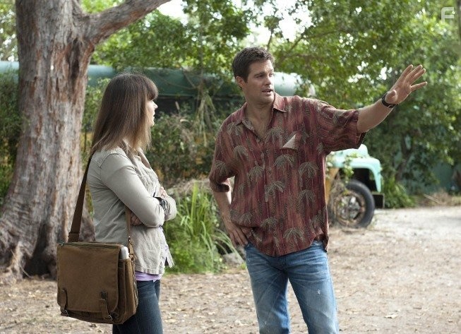 Emily Deschanel and Geoff Stults in Кости (2005)