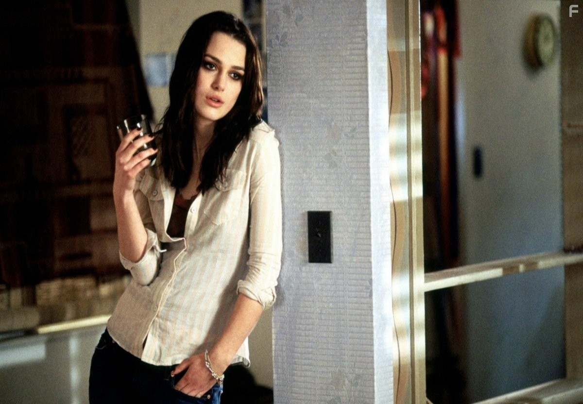 Keira Knightley in Пиджак (2005)