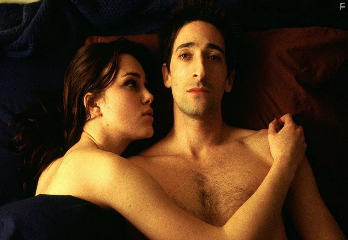 Adrien Brody and Keira Knightley in Пиджак (2005)