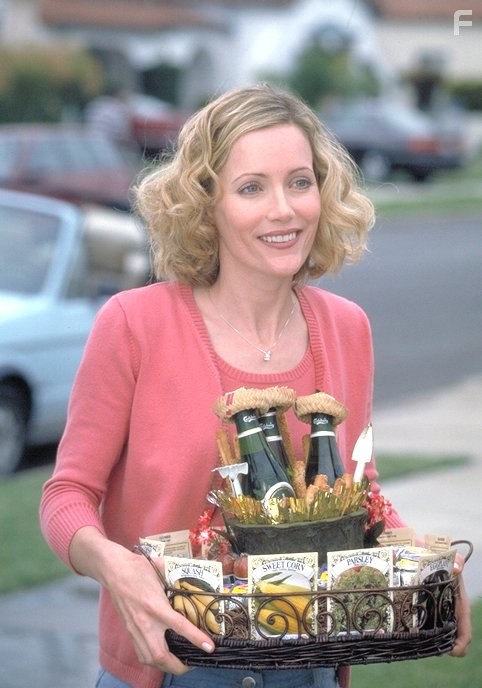 Leslie Mann in Мой криминальный дядюшка (2002)