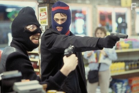 Jason Lee and Tom Green in Мой криминальный дядюшка (2002)