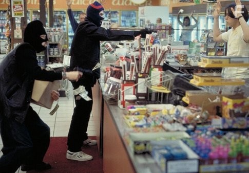 Jason Lee and Tom Green in Мой криминальный дядюшка (2002)