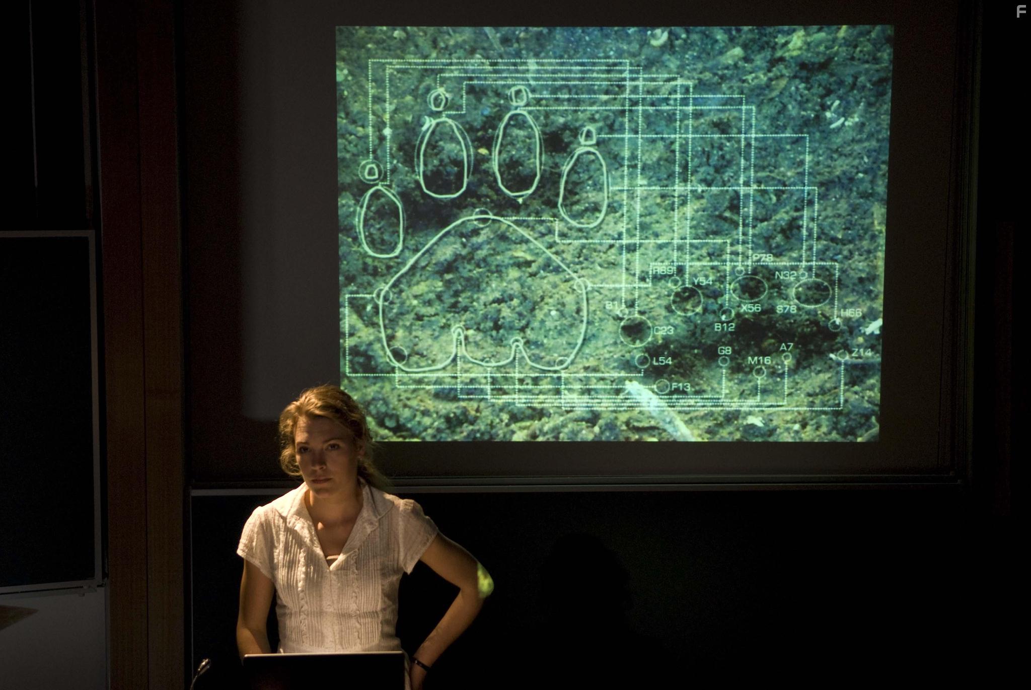 Mirrah Foulkes in Dying Breed (2008)