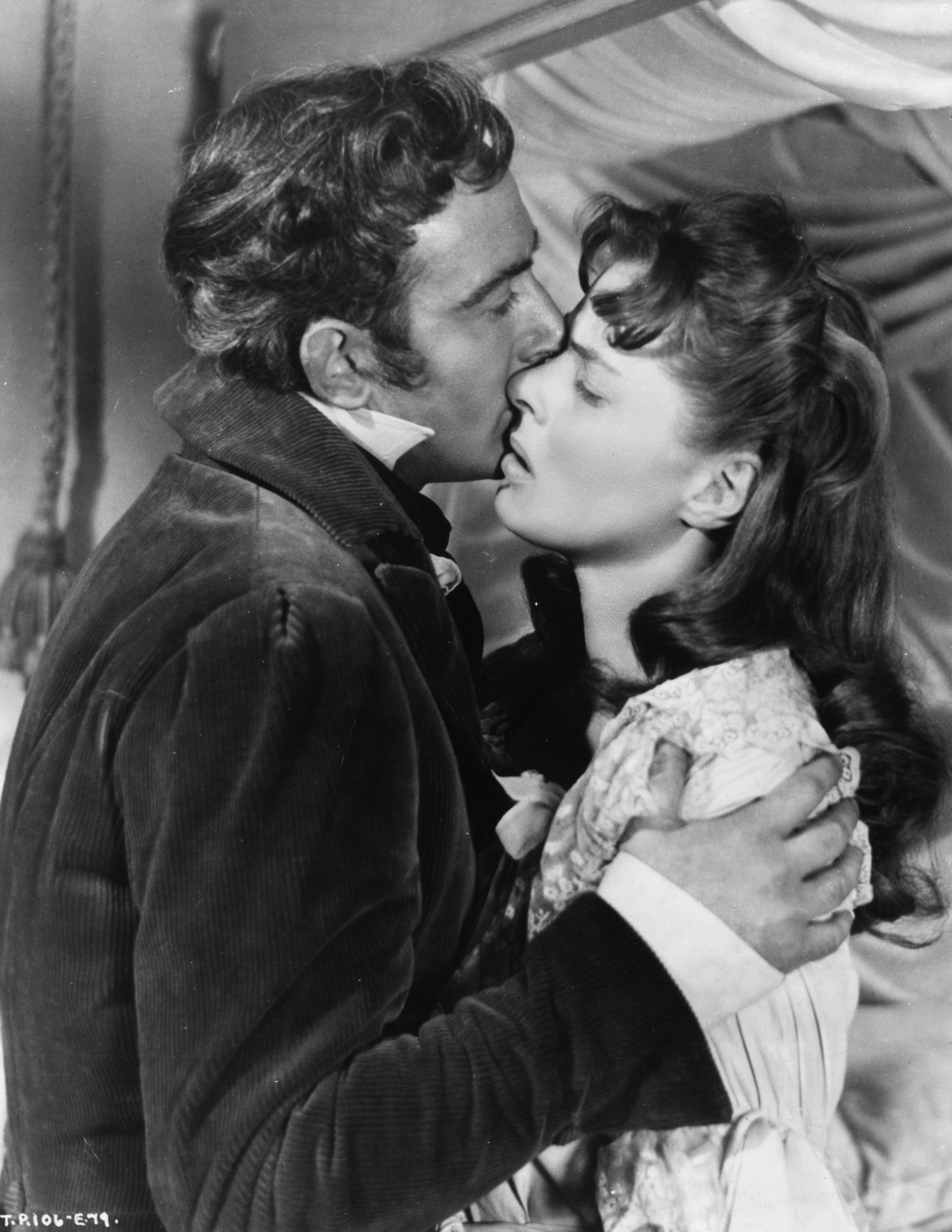 Ingrid Bergman and Michael Wilding in Под знаком Козерога (1949)