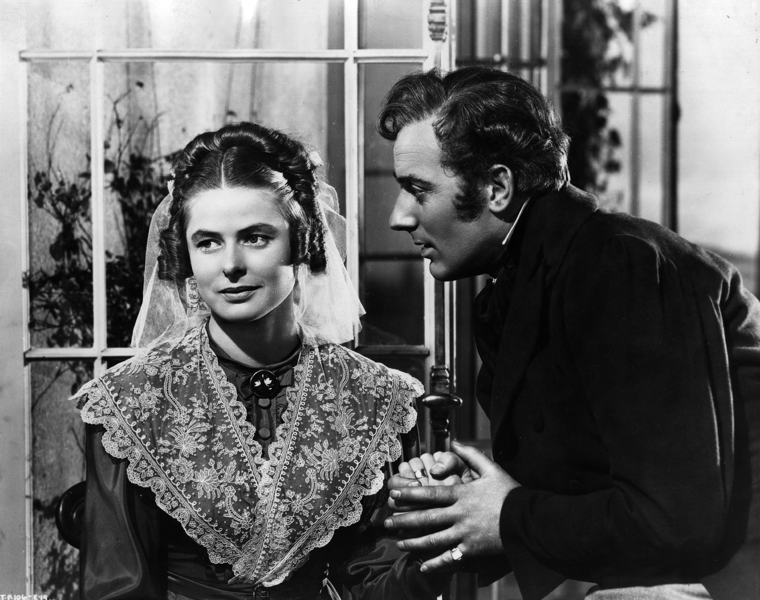 Ingrid Bergman and Michael Wilding in Под знаком Козерога (1949)