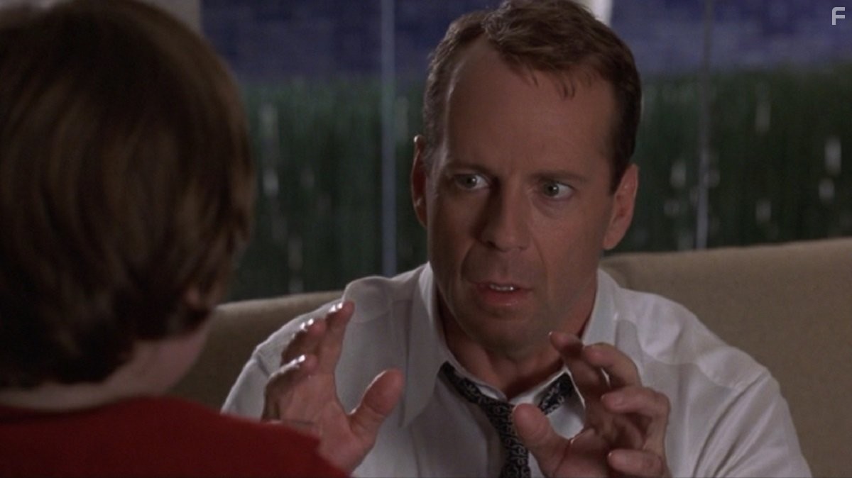 Bruce Willis in Малыш (2000)