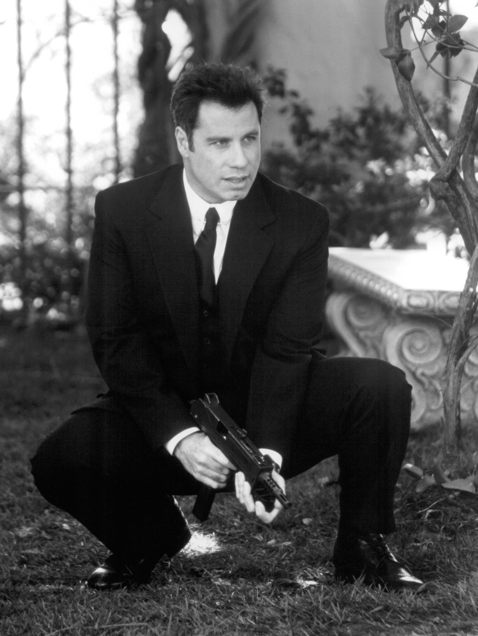 John Travolta in Без лица (1997)