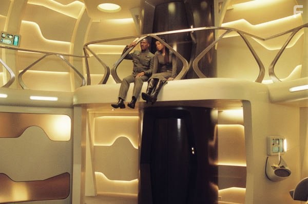 Eddie Murphy and Gabrielle Union in Знакомьтесь: Дэйв (2008)