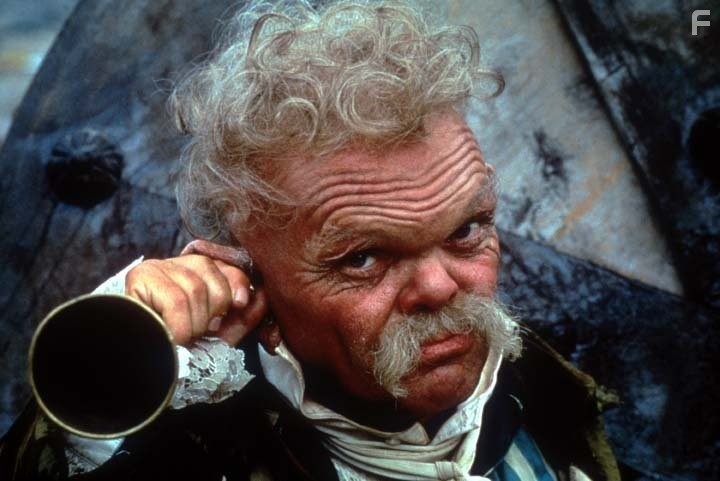 Jack Purvis in Приключения барона Мюнхгаузена (1988)