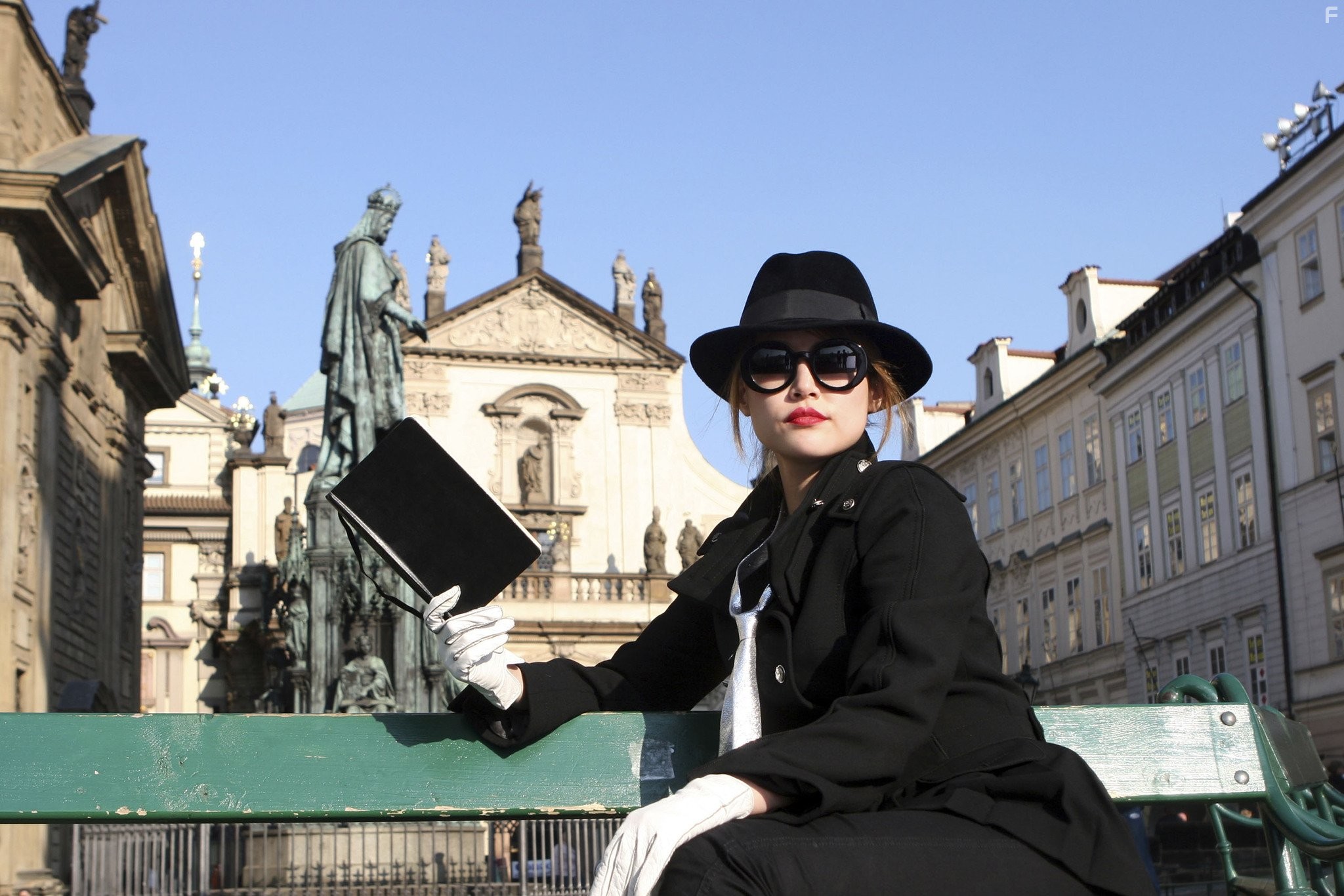 Rinko Kikuchi in Братья Блум (2008)