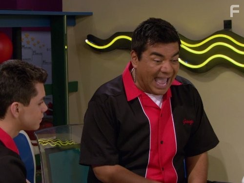 George Lopez and Adam Irigoyen in Танцевальная лихорадка (2010)
