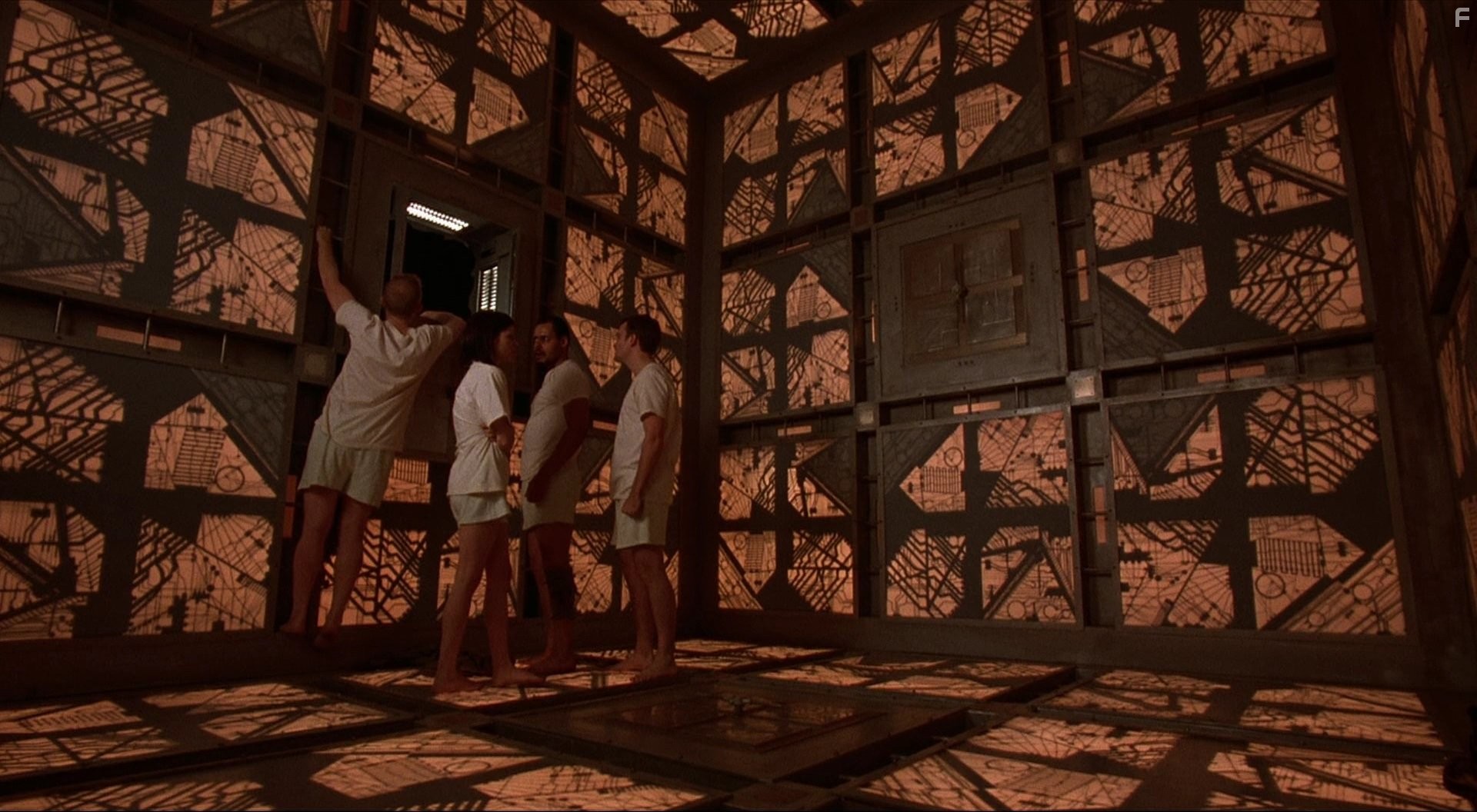 Nicole de Boer, David Hewlett, Julian Richings, and Maurice Dean Wint in Куб (1997)