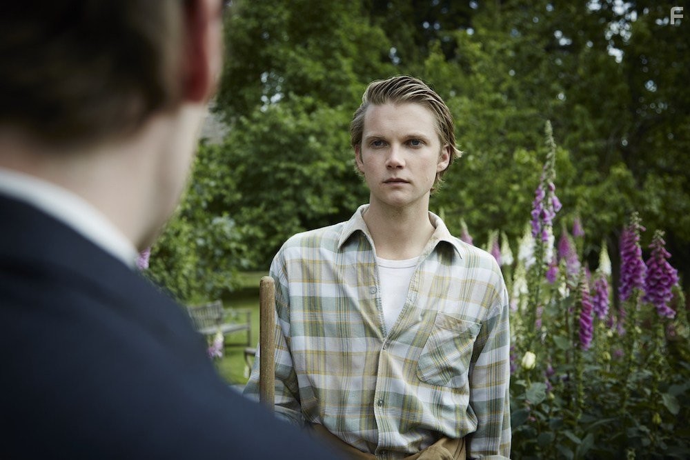 Rob Callender in Молодой Морс (2012)