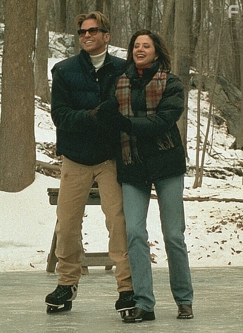 Val Kilmer and Mira Sorvino in С первого взгляда (1999)